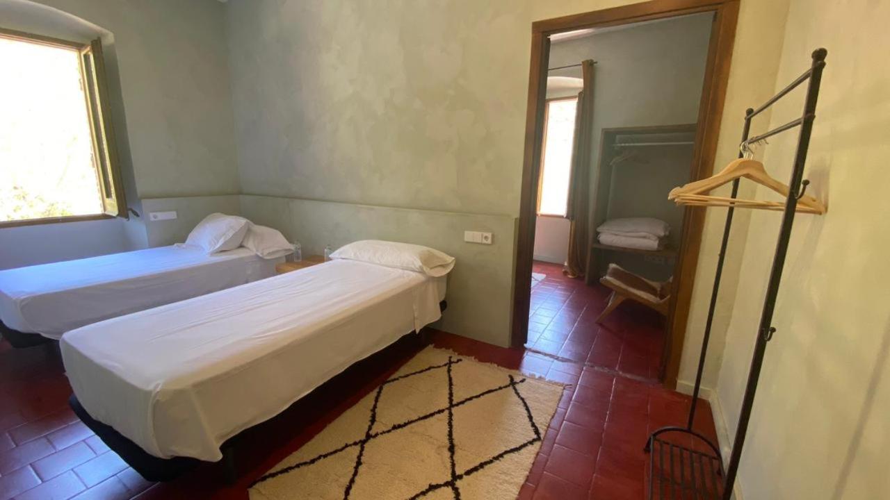 Hostal De Bianya 拉瓦利德维亚尼亚 外观 照片